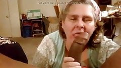 Abuelita rica, mamando vergota negra bien machin